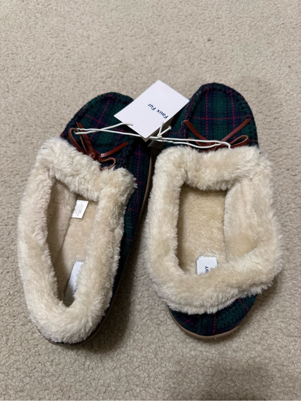 Old Navy Women's Green Plaid Faux-Fur Moccasin Slippers